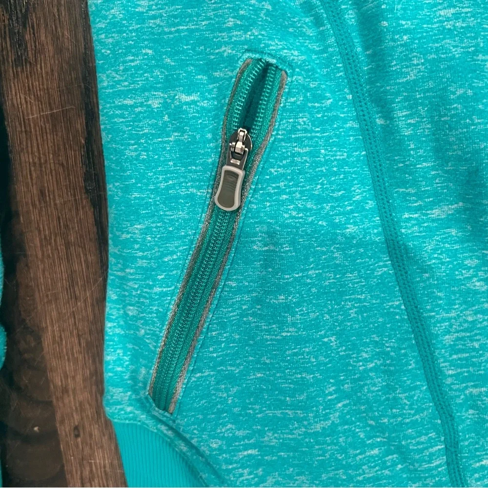 Lululemon Swifty Tech Half-Zip Teal Long Sleeve Top Size 4